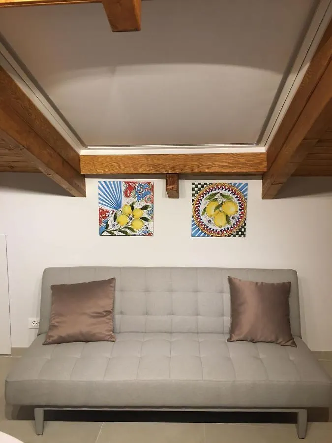 Апартаменты Sabbinirica House Катания